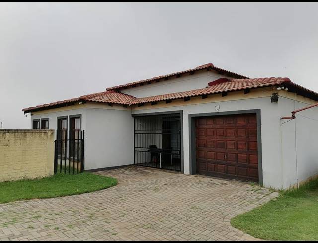 2 BEDROOM TOWNHOUSE SOLD IN BERGSIG